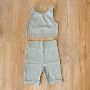 Eyeshadow Girls Two Piece Athletic Crop Tank and Shorts Set, Girls Size M 10/12